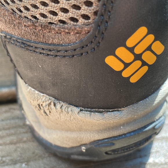 columbia lakeview ii low men's hiking shoes